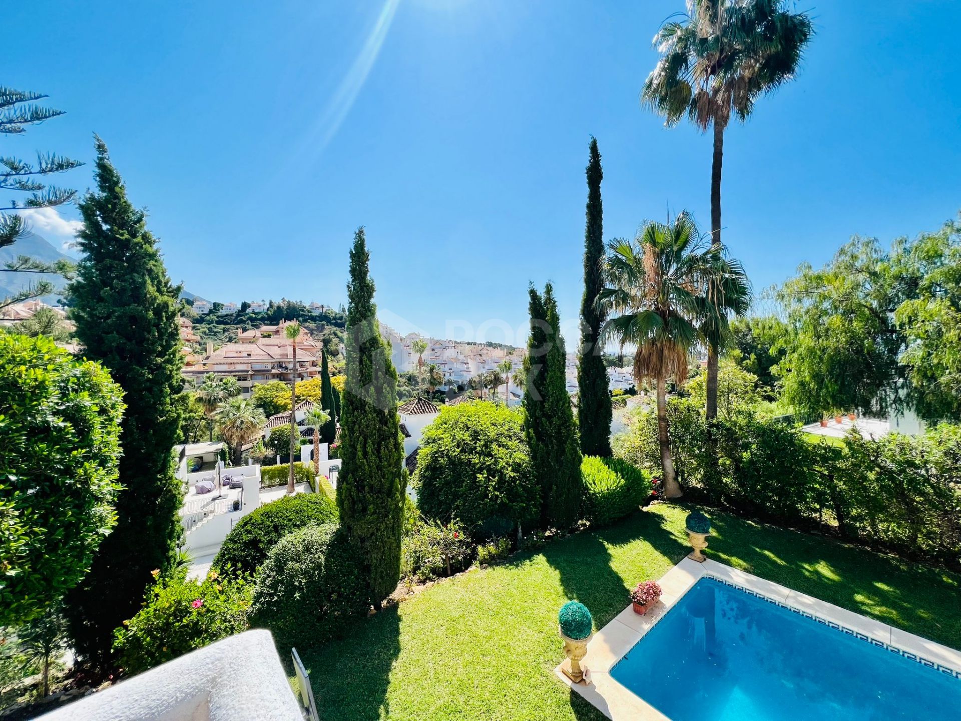 Luxurious 5-Bedroom Villa in Los Naranjos Hill Club: Gated Community with Stunning Views, Private Pool, and Spacious Living