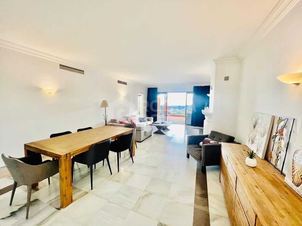 2 bed 2 bath apartment in Monte Halcones, Benahavis