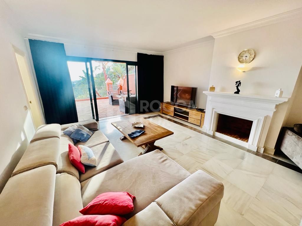 2 bed 2 bath apartment in Monte Halcones, Benahavis