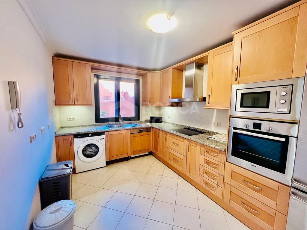2 bed 2 bath apartment in Monte Halcones, Benahavis