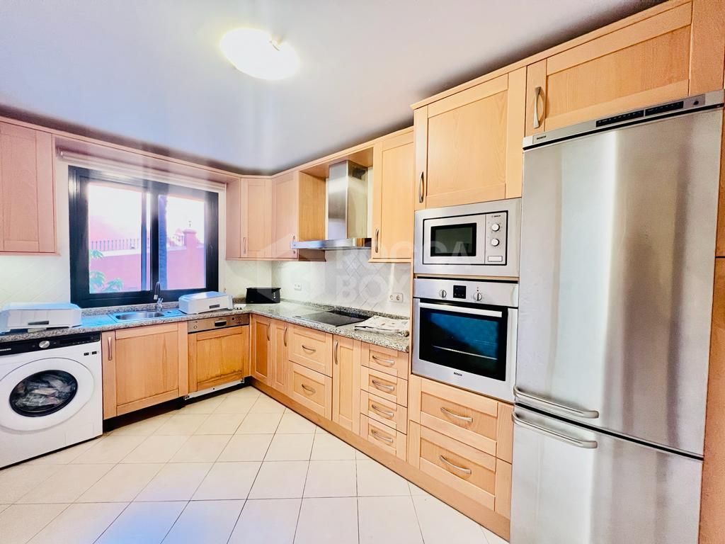 2 bed 2 bath apartment in Monte Halcones, Benahavis