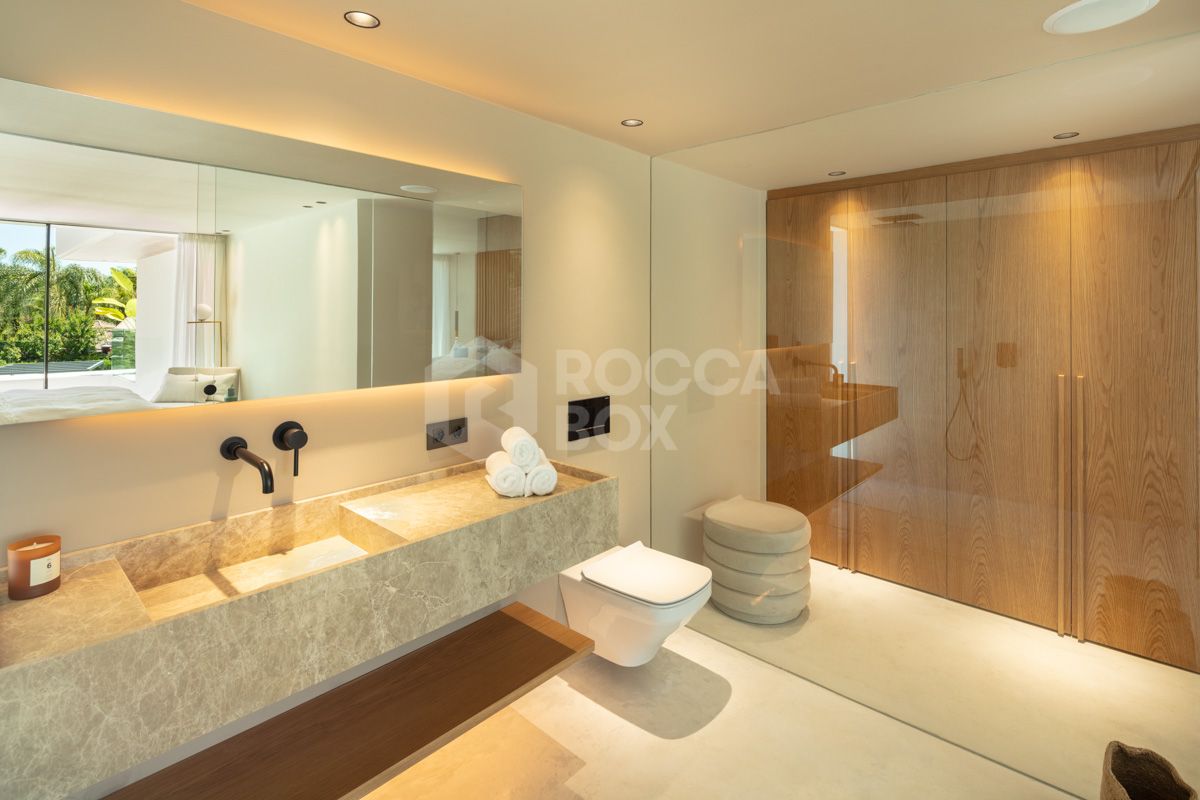 An Exquisite Contemporary Villa in the Golf Valley - Exceptional Value at Under €3.5M!