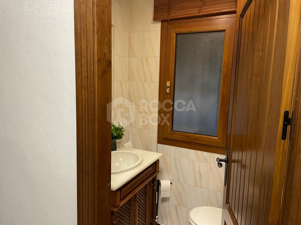 OWN A FOUR BEDROOM VILLA IN NUEVA ANDALUCIA FOR JUST 750,000 €
