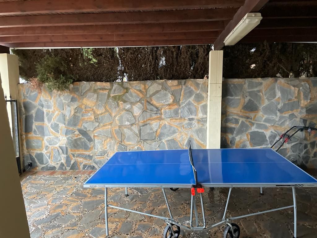 OWN A FOUR BEDROOM VILLA IN NUEVA ANDALUCIA FOR JUST 750,000 €