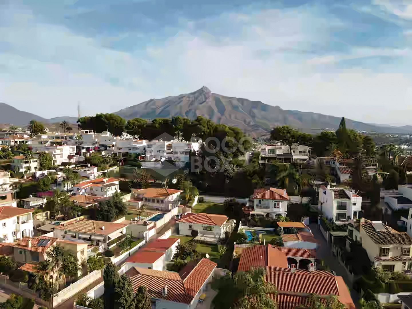 STYLISH, CONTEMPORARY VILLA SITUATED IN THE HEART OF NUEVA ANDALUCIA.