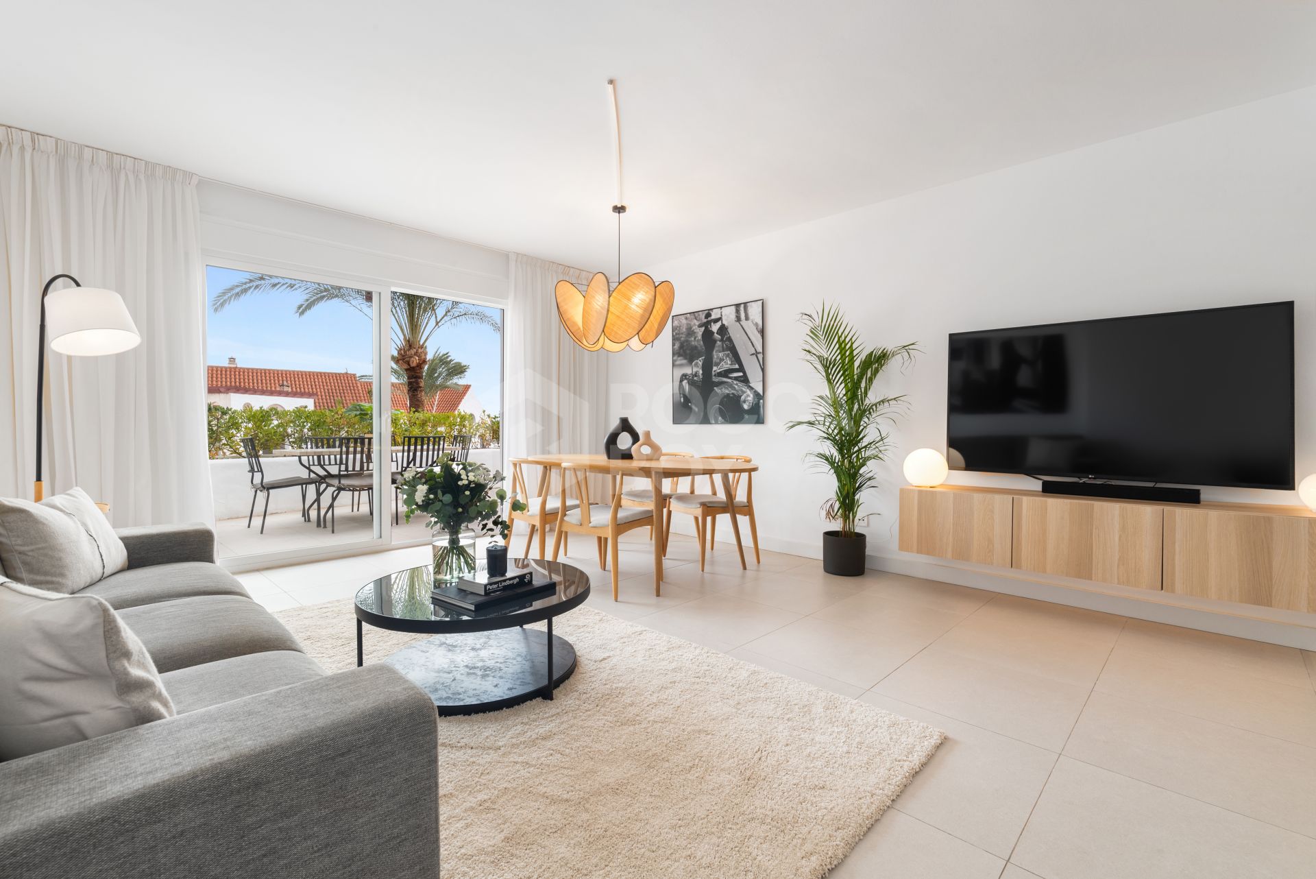 Indulge in the Serenity of this Exquisite Apartment with Captivating Views