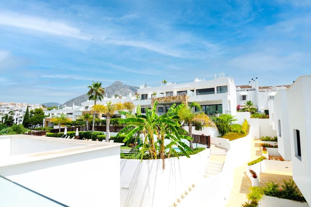 Semi Detached House for short term rent in Marbella (All)