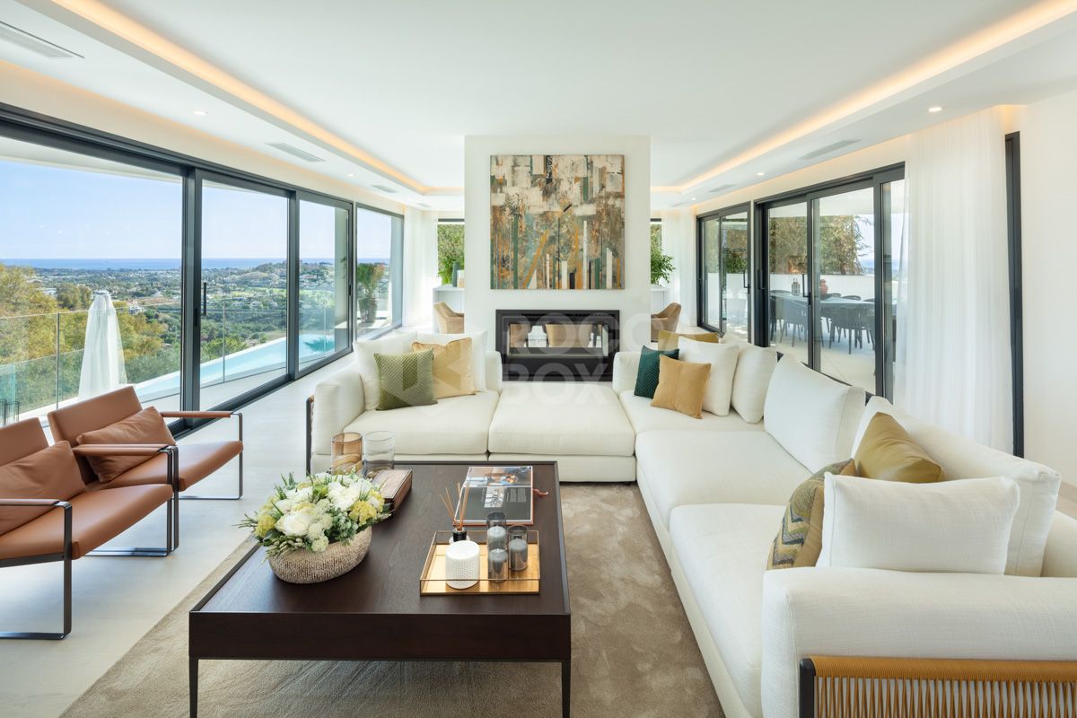 Luxury Living Redefined: A Designer Estate with Breathtaking Views