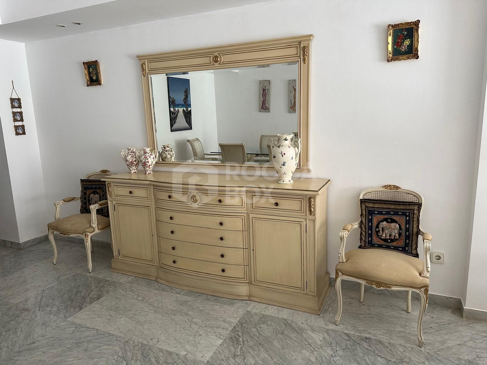 Elegant Beachside Apartment for Rent in Marbella's Prestigious Puerto Banus