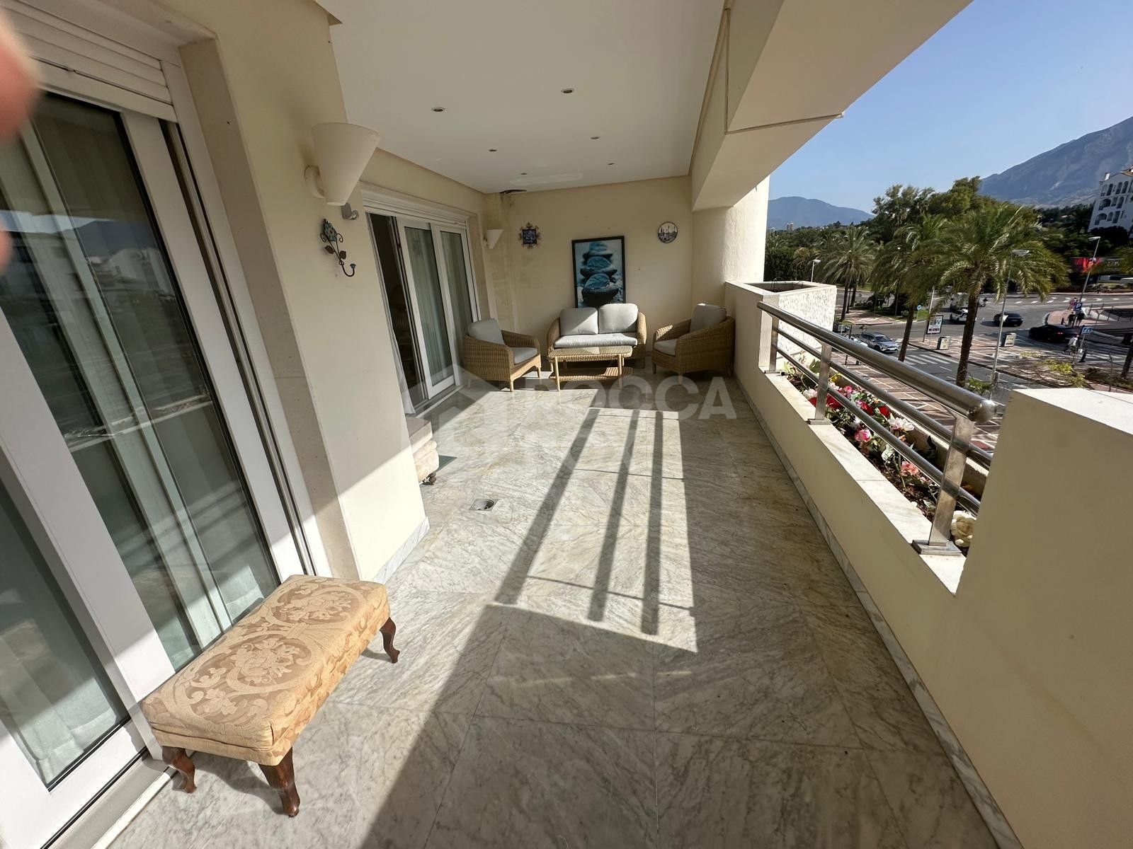 Elegant Beachside Apartment for Rent in Marbella's Prestigious Puerto Banus