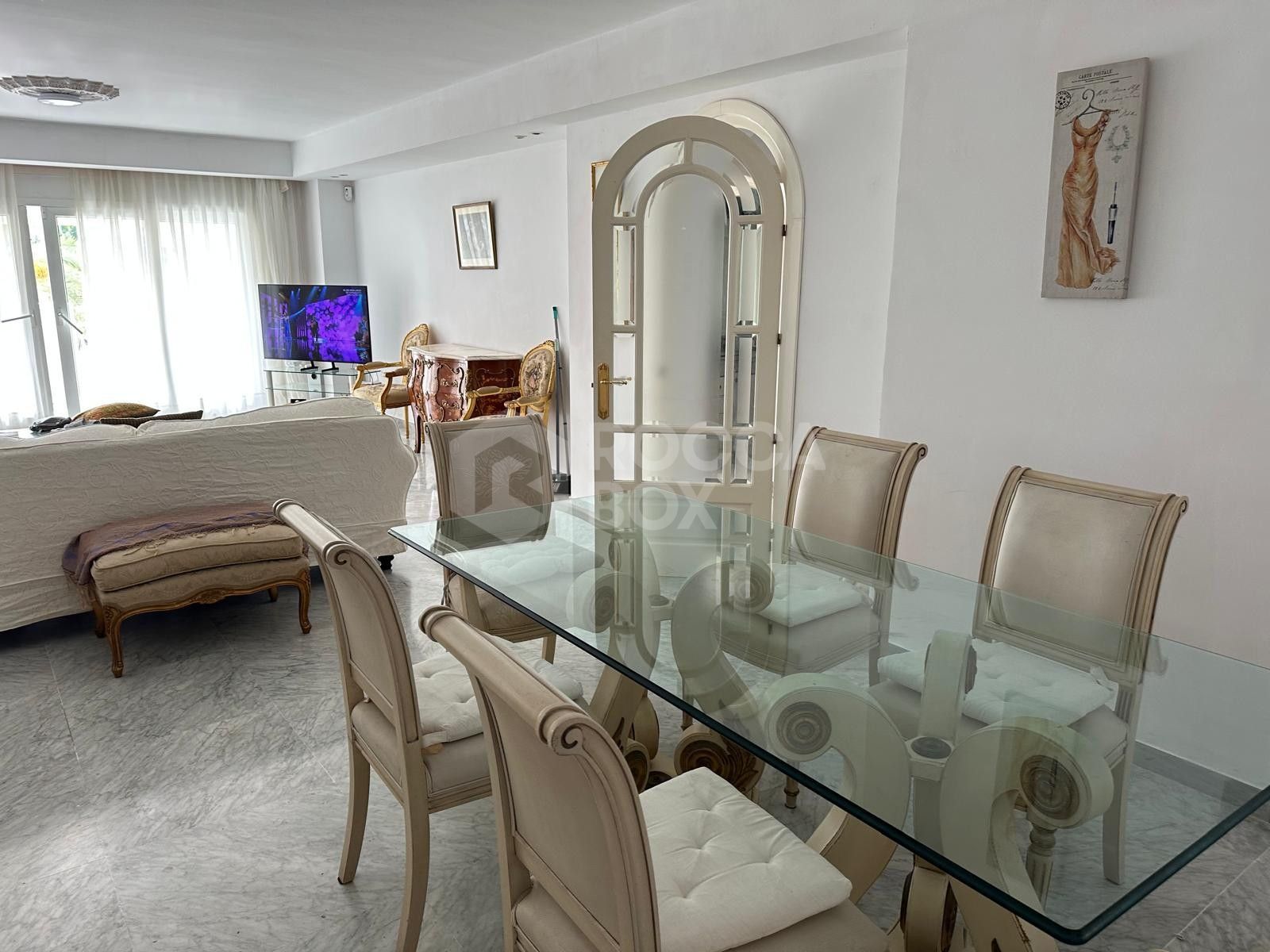 Elegant Beachside Apartment for Rent in Marbella's Prestigious Puerto Banus