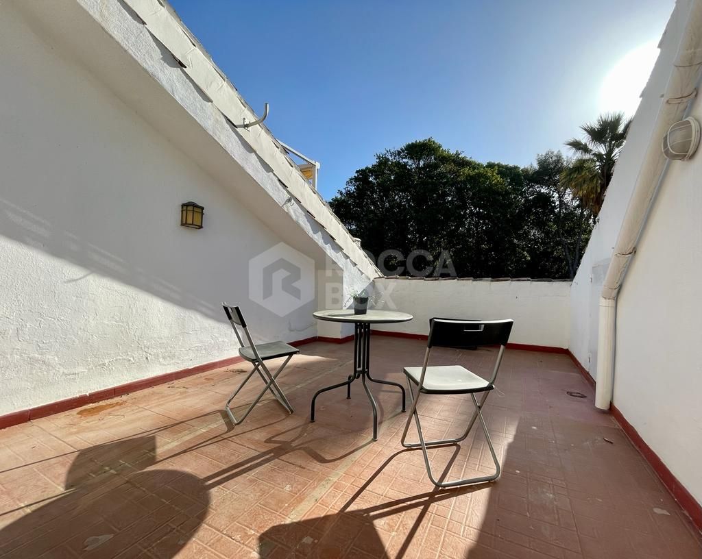 Fantastic renovation opportunity in Las Agrupadas, Nueva Andalucia.