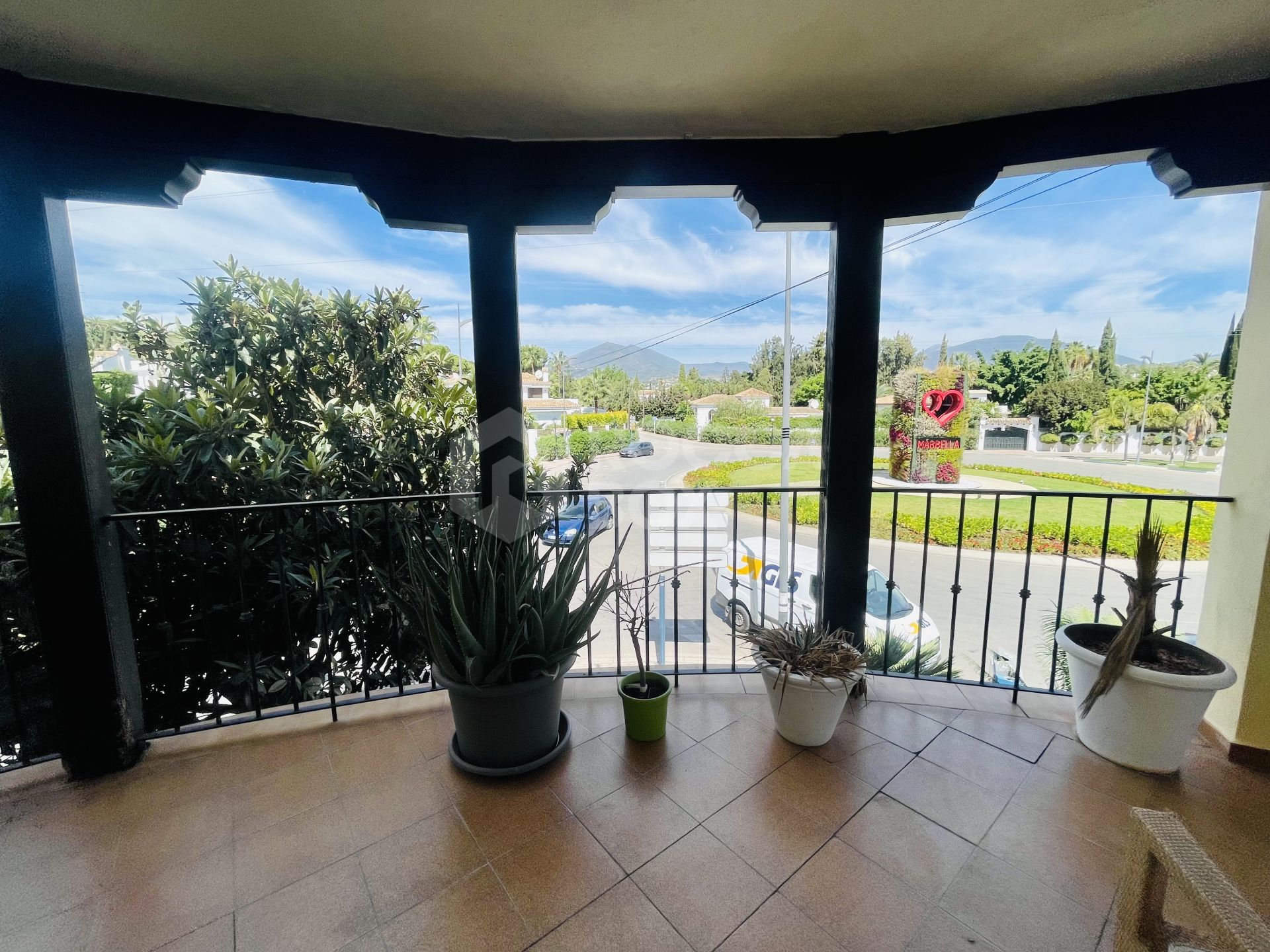 APARTMENT IN MARBELLA WITH WALKING DISTANCE TO PUERTO BANUS