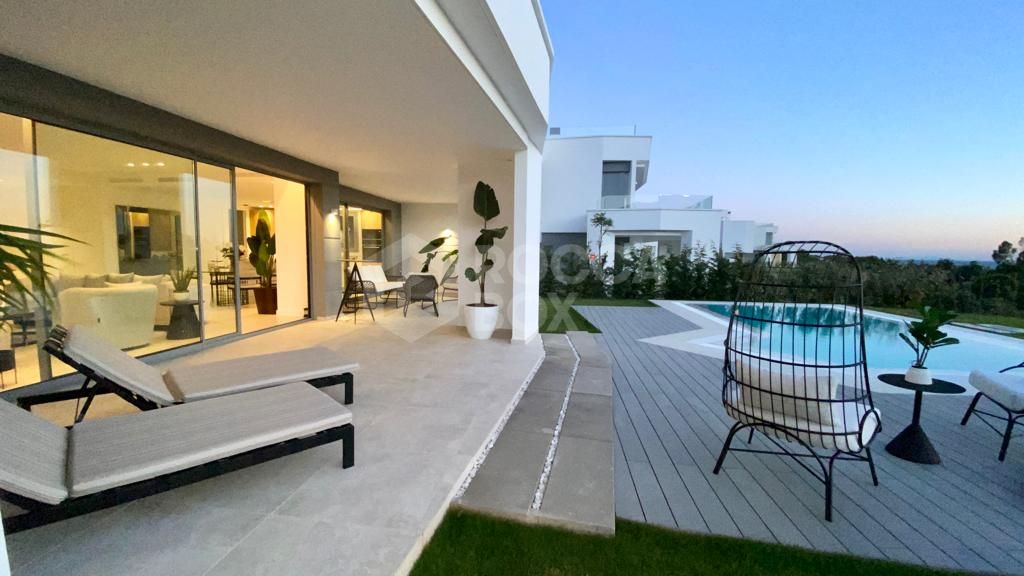 Villa for sale in Marbella East, Marbella