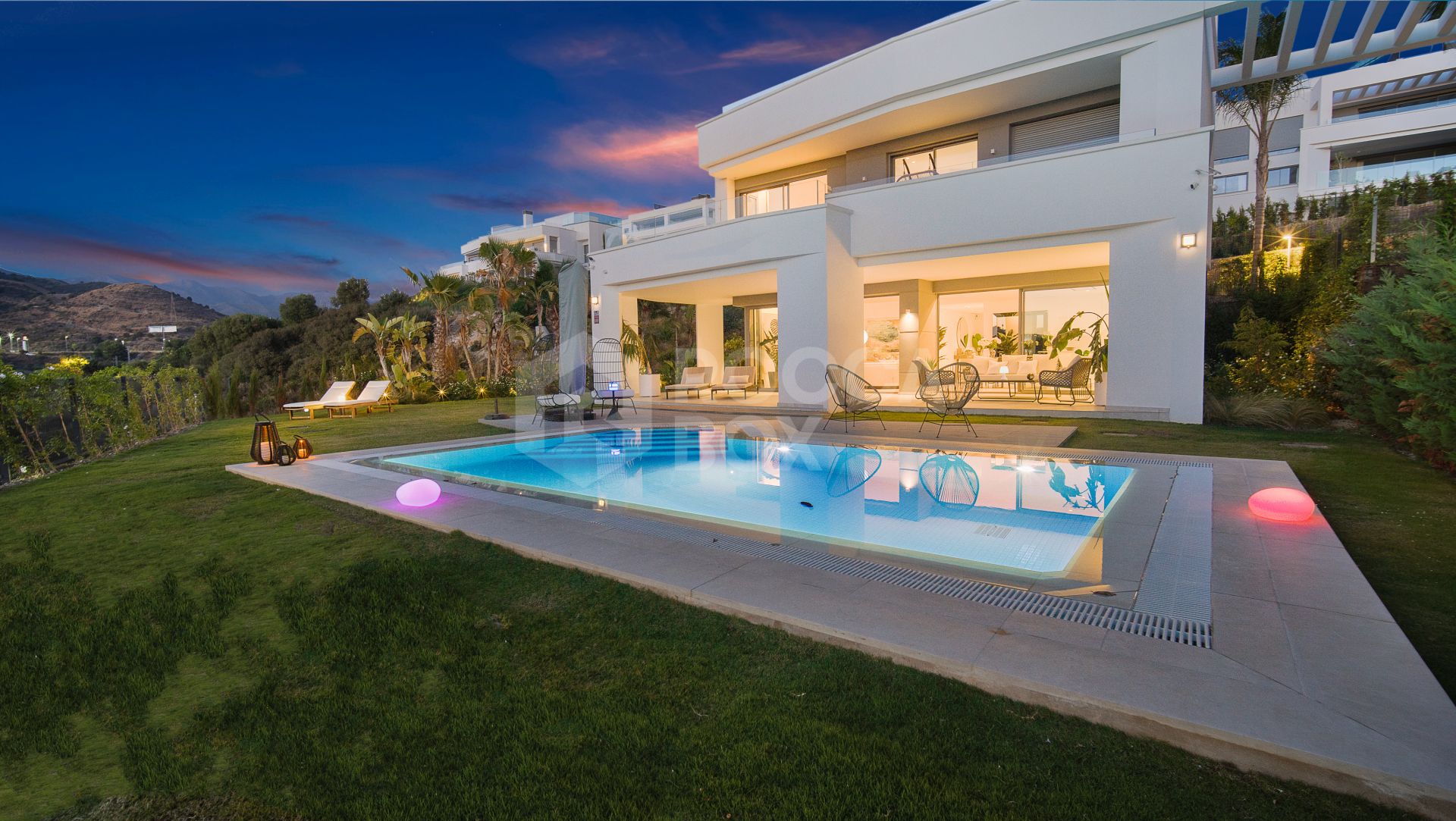 Villa for sale in Marbella East, Marbella