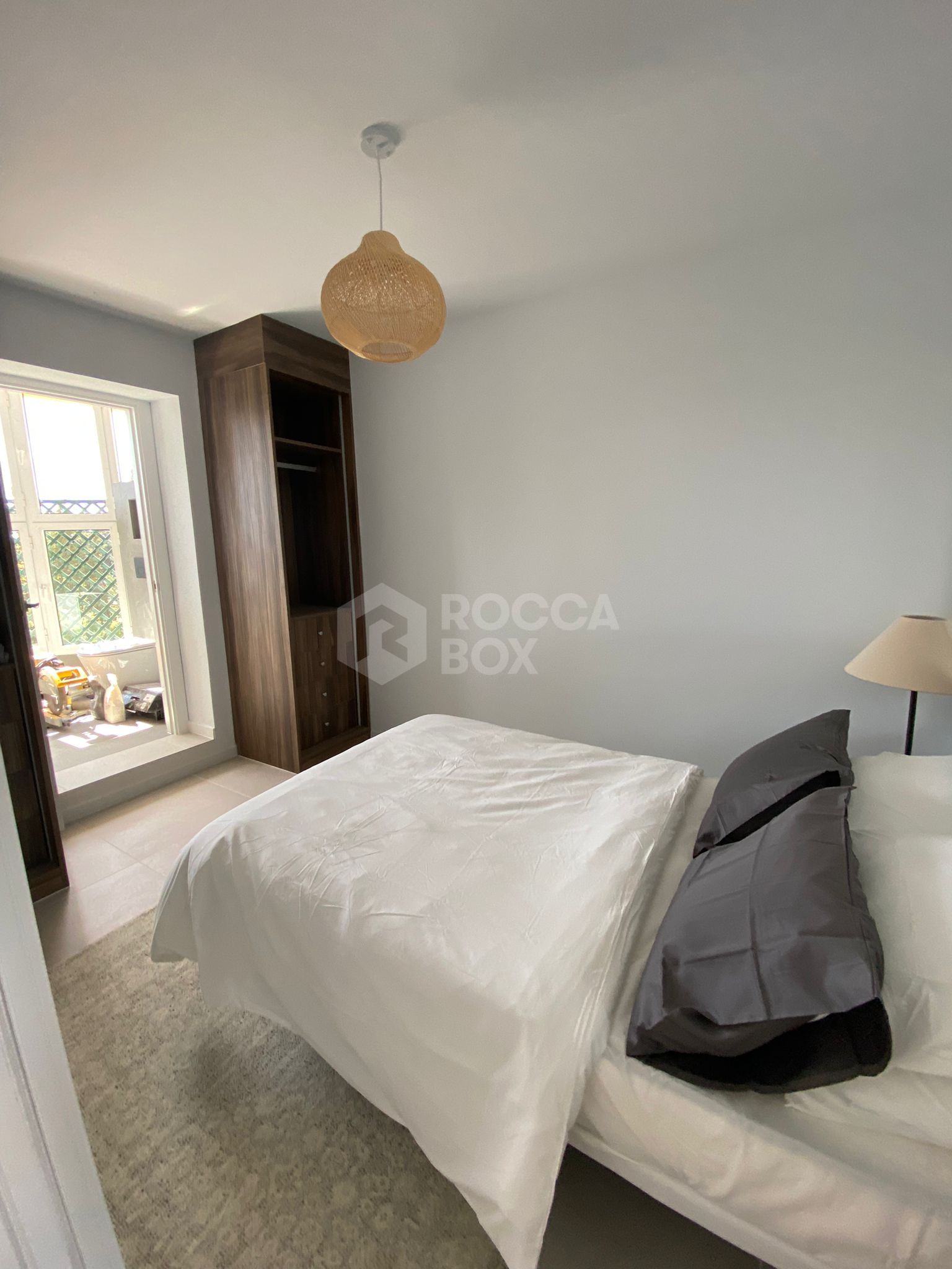 A FANTASTIC OPPORTUNITY TO ACQUIRE A BRAND NEW FULLY RENOVATED DUPLEX PENTHOUSE IN SEÑORIO DE ALOHA.