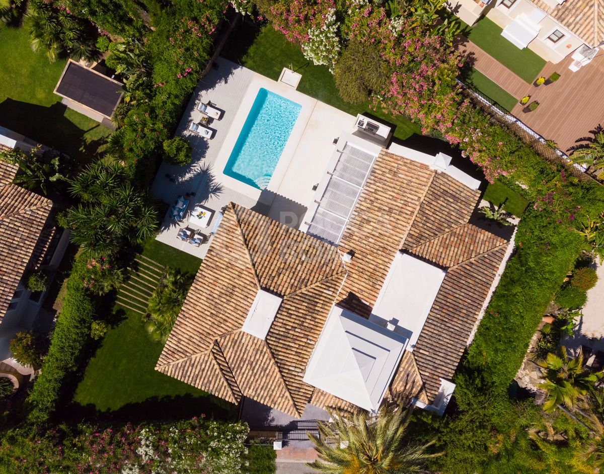 Exquisite villa nestled in the heart of the Golf Valley!