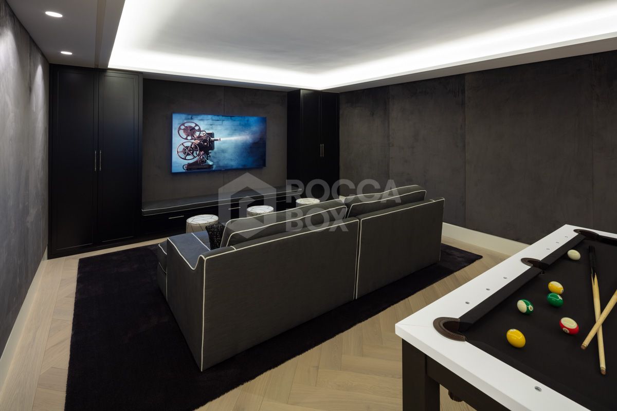 Exquisite villa nestled in the heart of the Golf Valley!