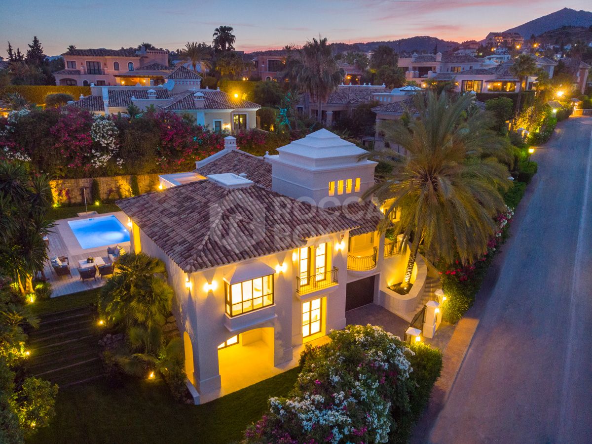 Exquisite villa nestled in the heart of the Golf Valley!