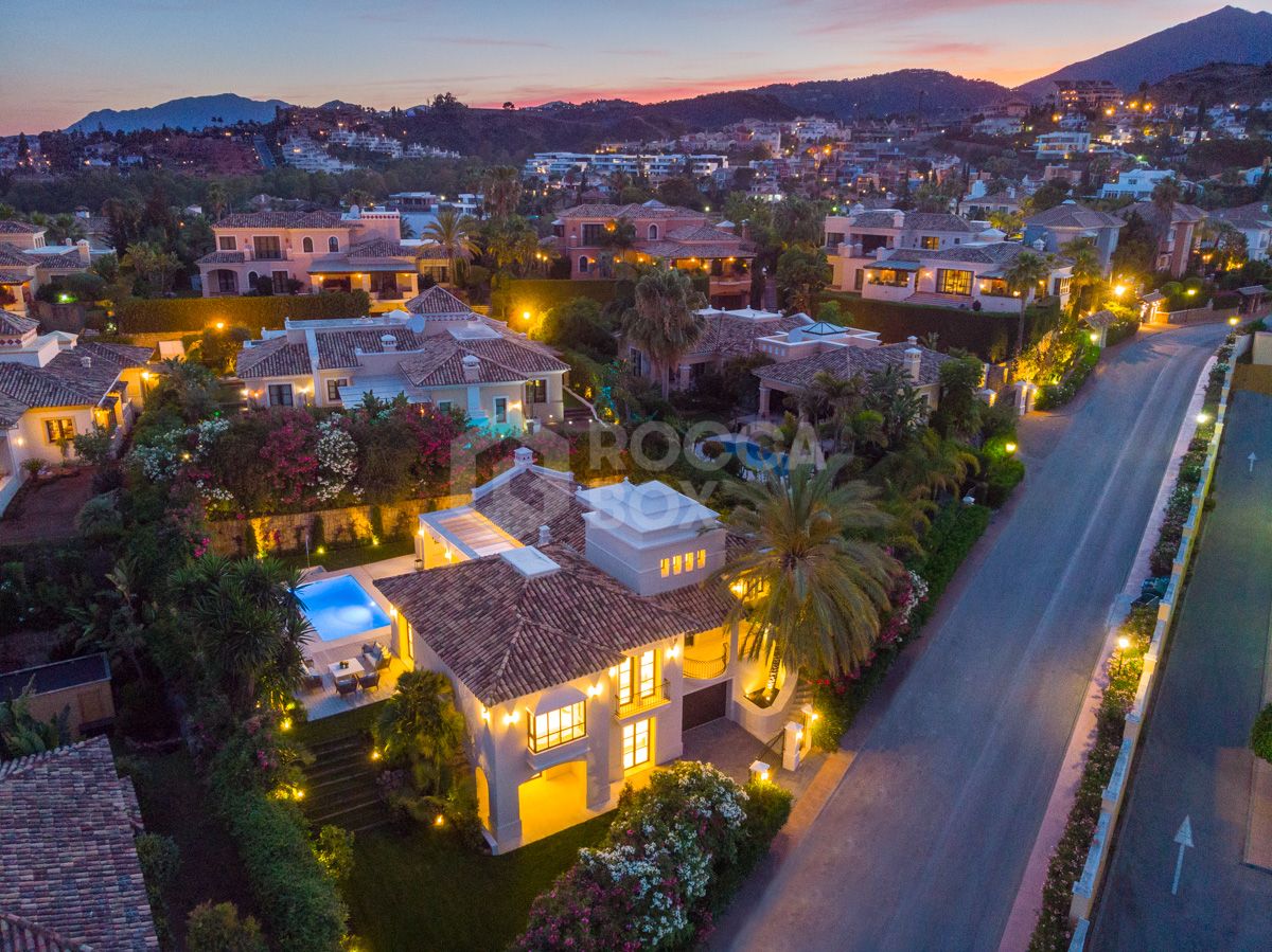 Exquisite villa nestled in the heart of the Golf Valley!