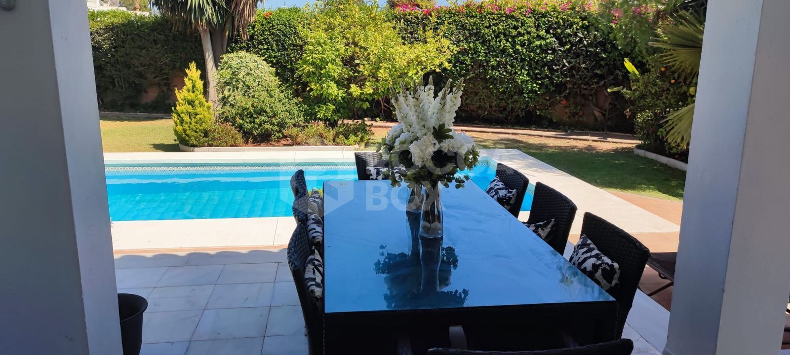 Villa for sale in Nueva Andalucia, Marbella