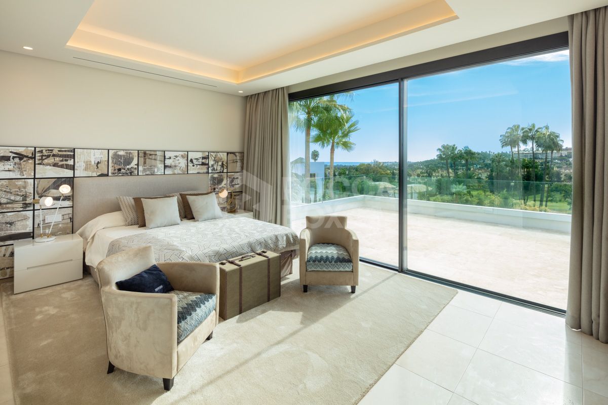 A stunning modern villa located in the prestigious community of La Cerquilla.