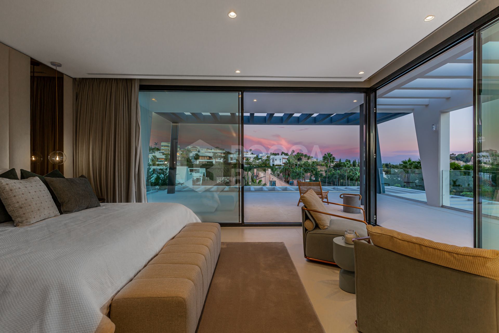 This outstanding contemporary masterpiece is situated in Nueva Andalucia, just 700m from the club house of Los Naranjos and 5kms from Puerto Banus with wide range of amenities.