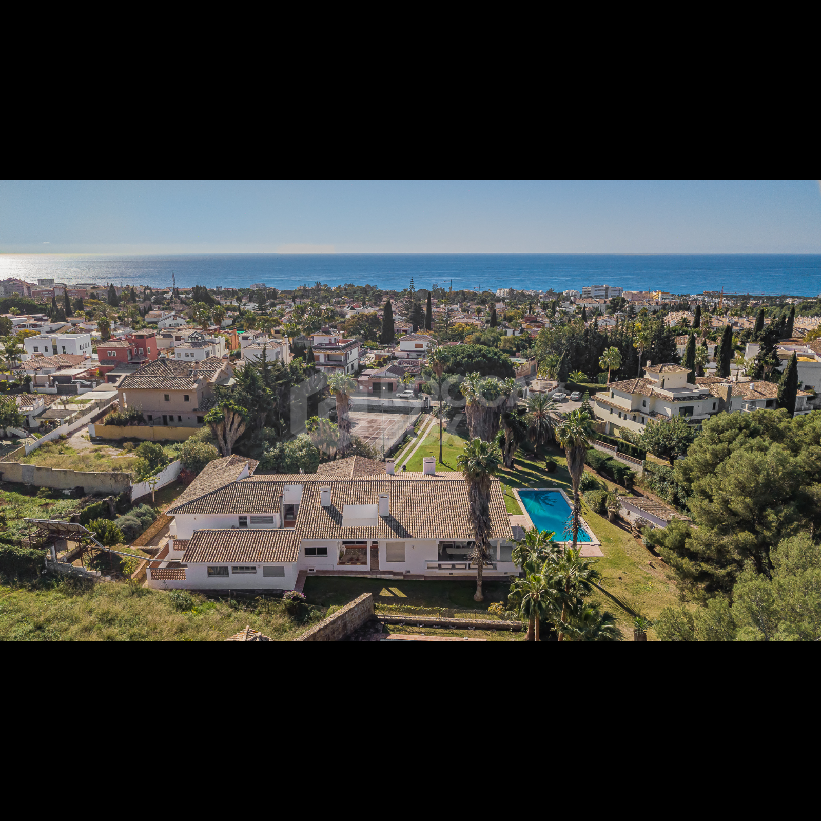 Prime Investment Opportunity with Spectacular Sea Views