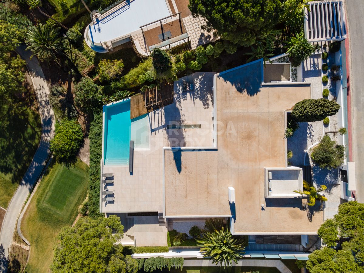 Immaculate Single-Level Villa with Scenic Golf and Mountain Views