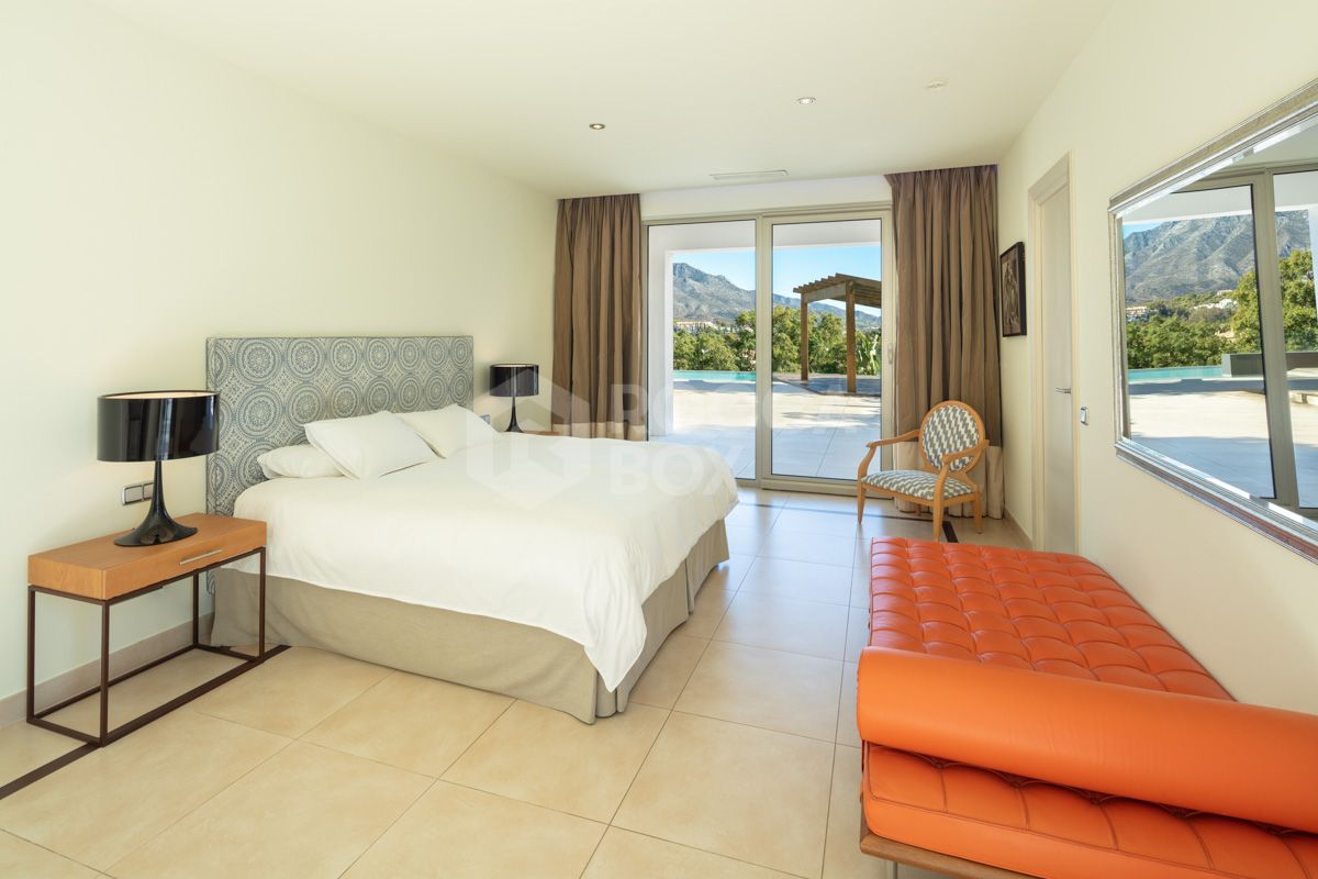 Immaculate Single-Level Villa with Scenic Golf and Mountain Views
