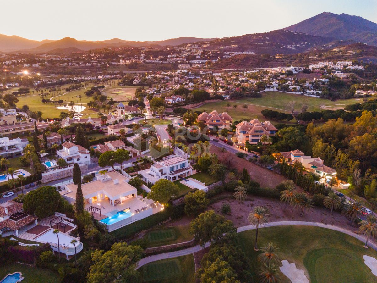 Immaculate Single-Level Villa with Scenic Golf and Mountain Views