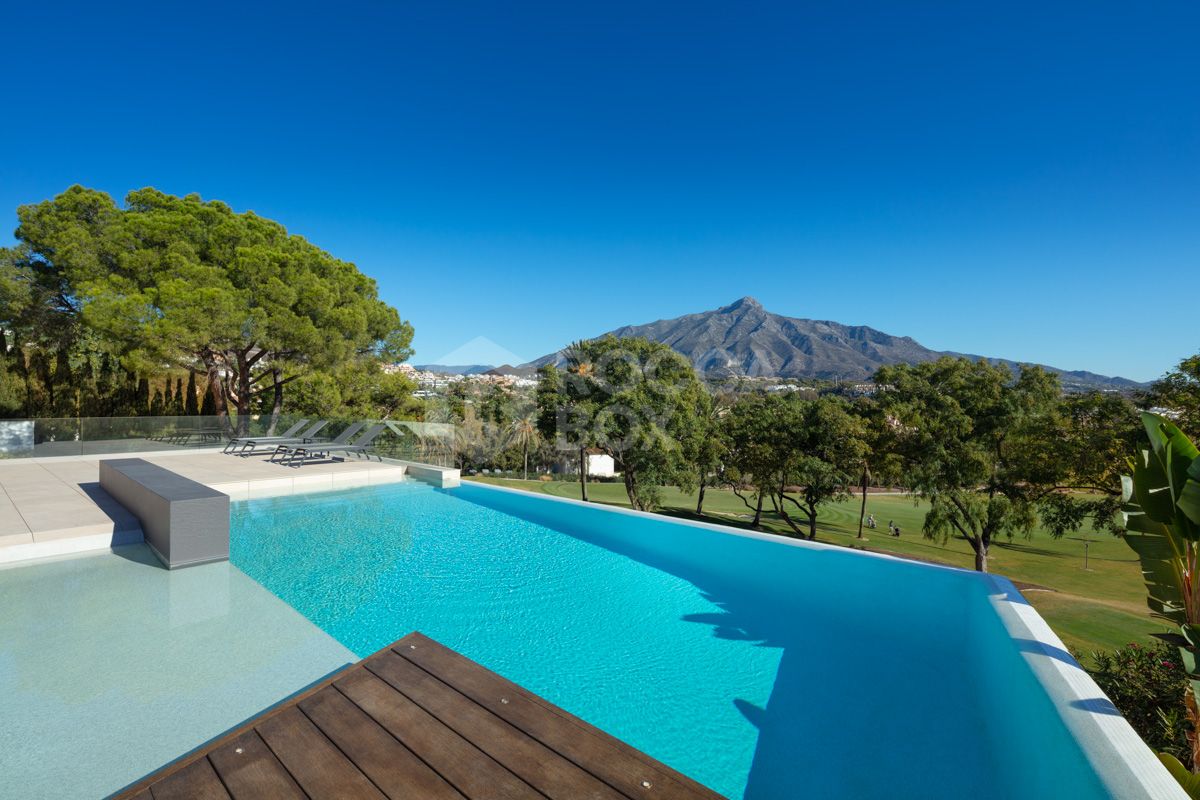 Immaculate Single-Level Villa with Scenic Golf and Mountain Views