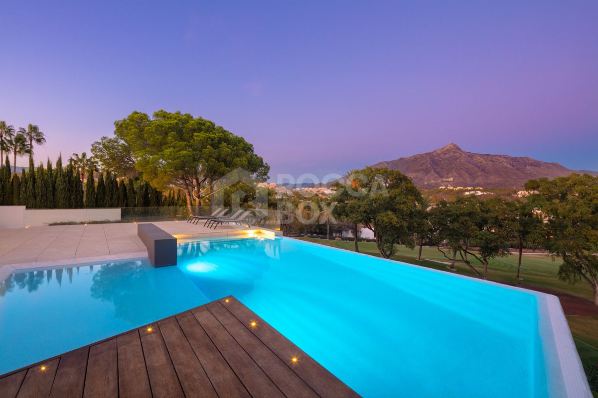 Immaculate Single-Level Villa with Scenic Golf and Mountain Views