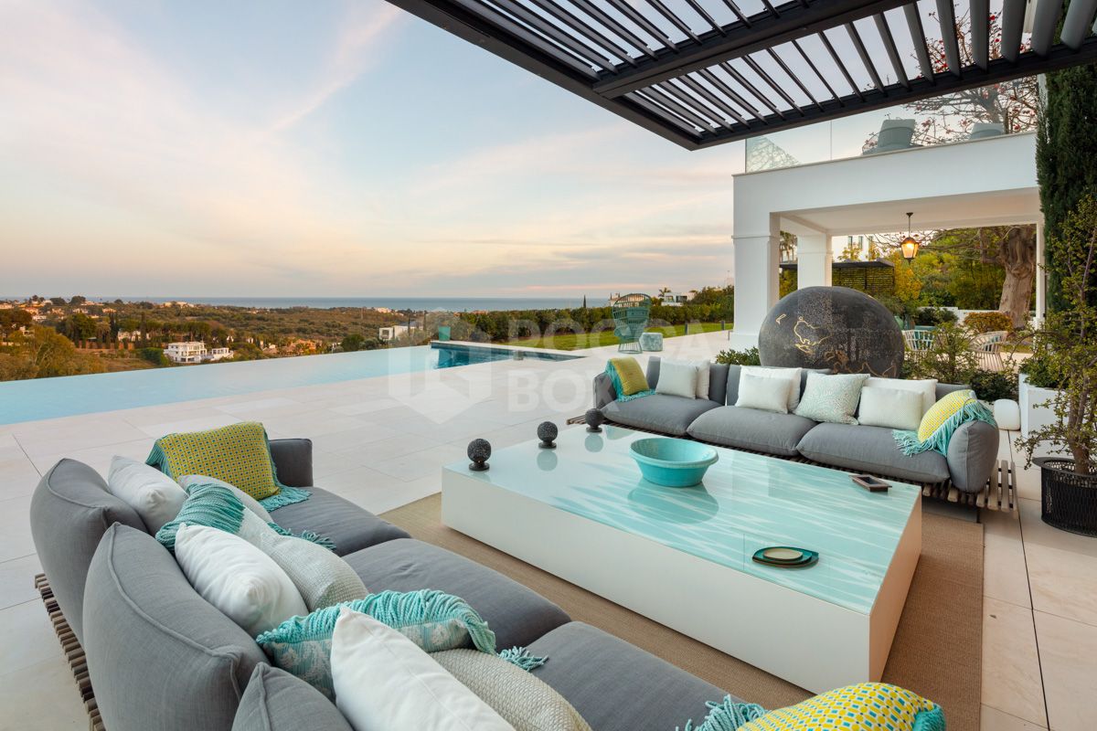 Magnificent Contemporary Villa with Unmatched Luxury and Tranquil Surroundings