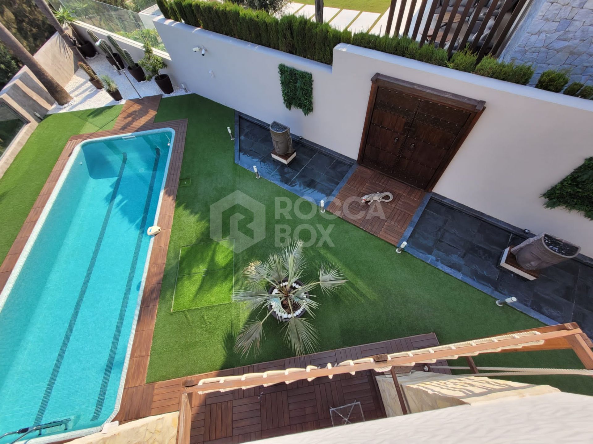 Stunning Golf-Front Villa with Panoramic Views and Modern Upgrades