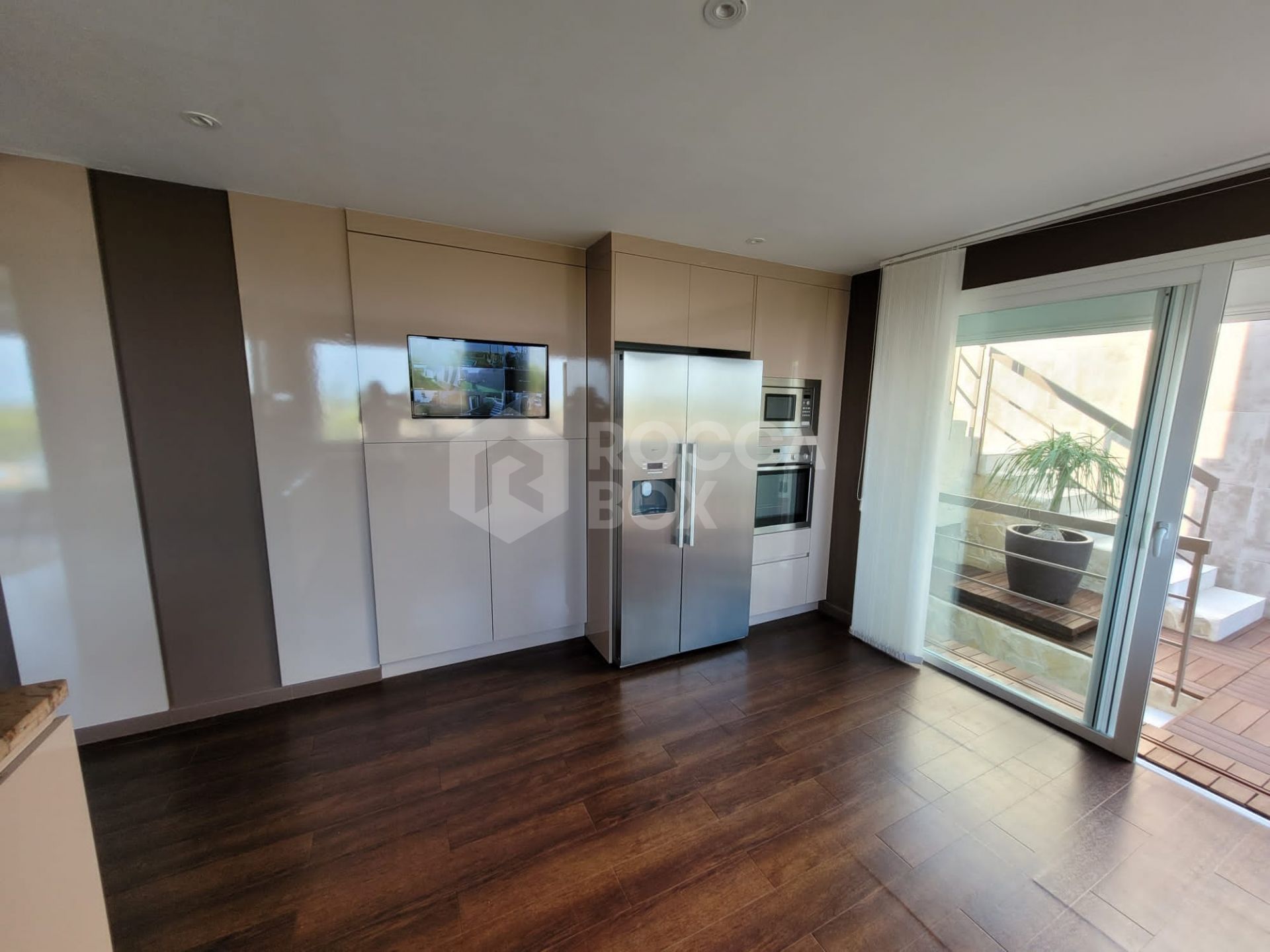 Stunning Golf-Front Villa with Panoramic Views and Modern Upgrades