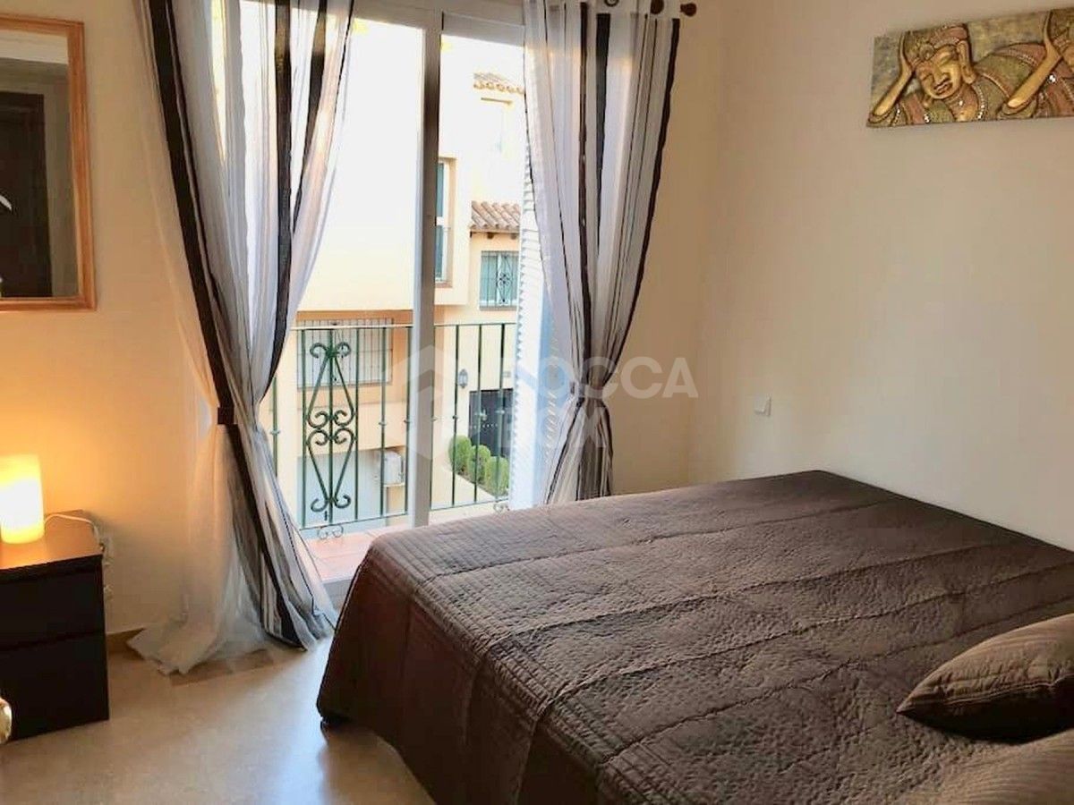 Spacious and bright townhouse in Nueva Andalucia for sale