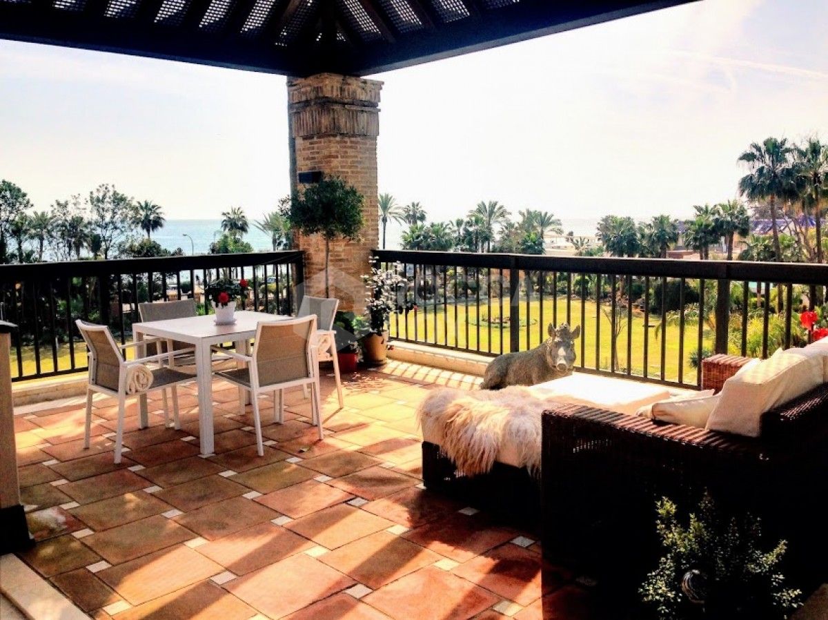 Luxurious front line beach duplex penthouse for sale in San Pedro de Alcantara