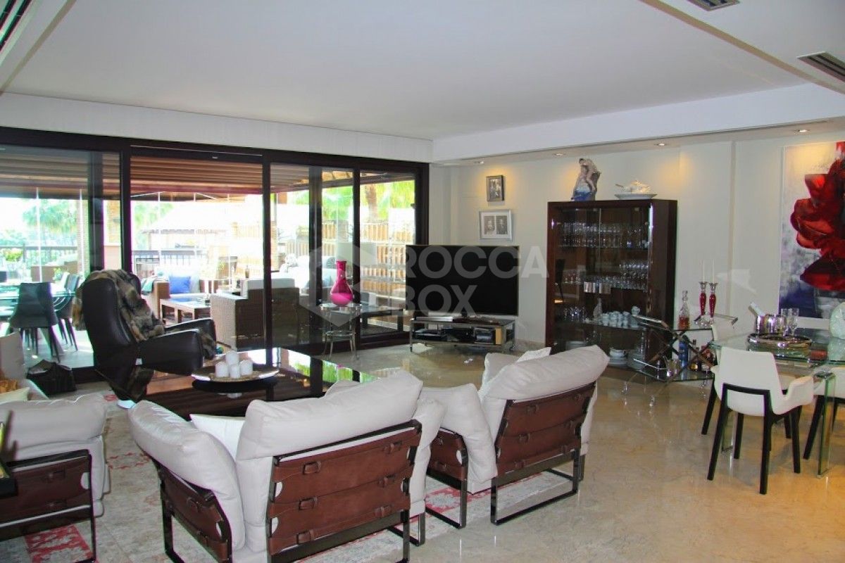 Luxurious front line beach duplex penthouse for sale in San Pedro de Alcantara