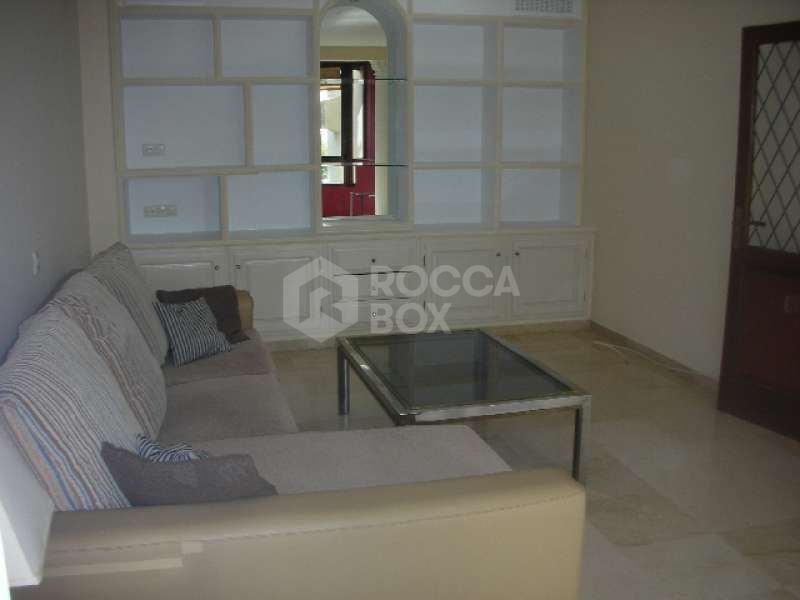OUTSTANDING 1 BEDROOM APARTMENT FOR SALE