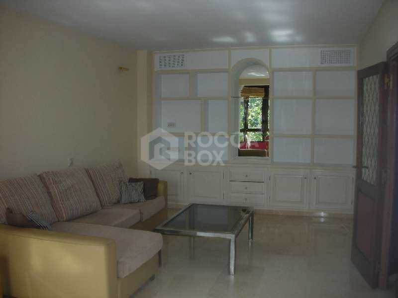 OUTSTANDING 1 BEDROOM APARTMENT FOR SALE