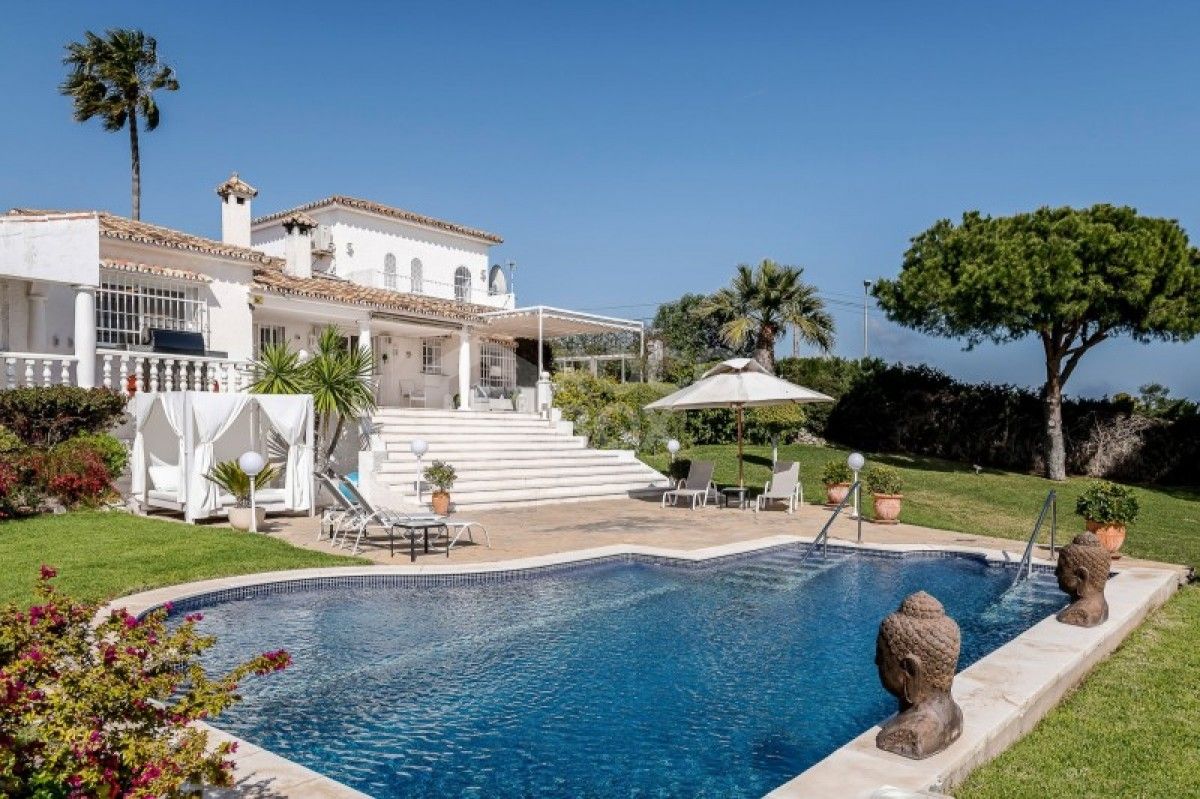 Unique 5 bed Villa in Marbella Golden Mile