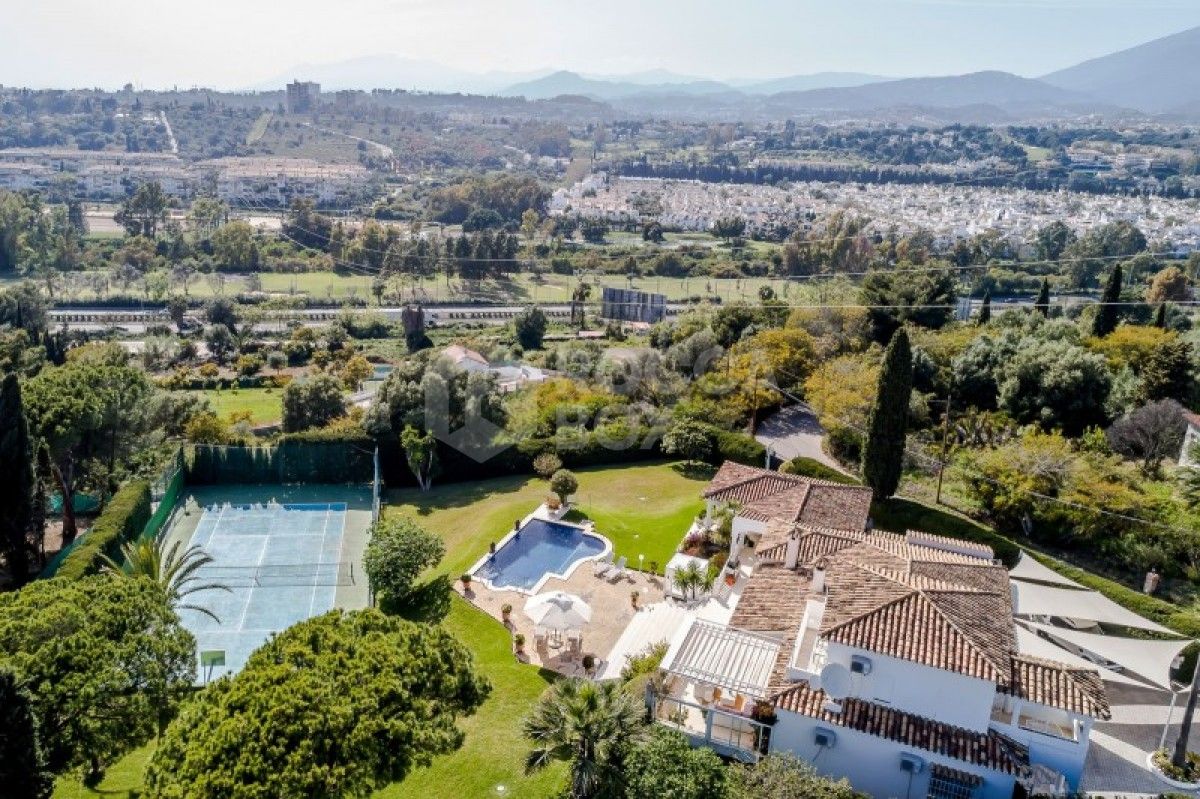 Unique 5 bed Villa in Marbella Golden Mile