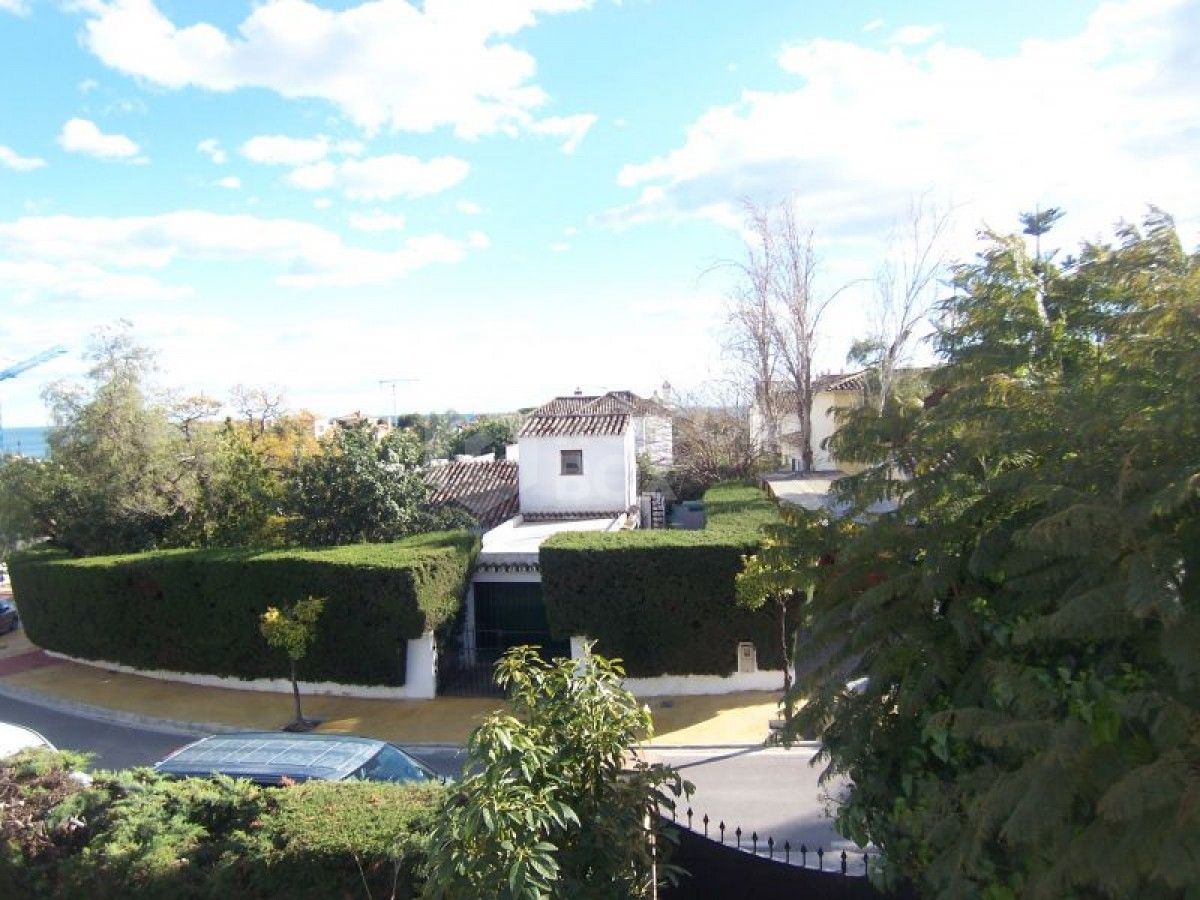 Andalucian style four bedroom villa for sale in Marbella.