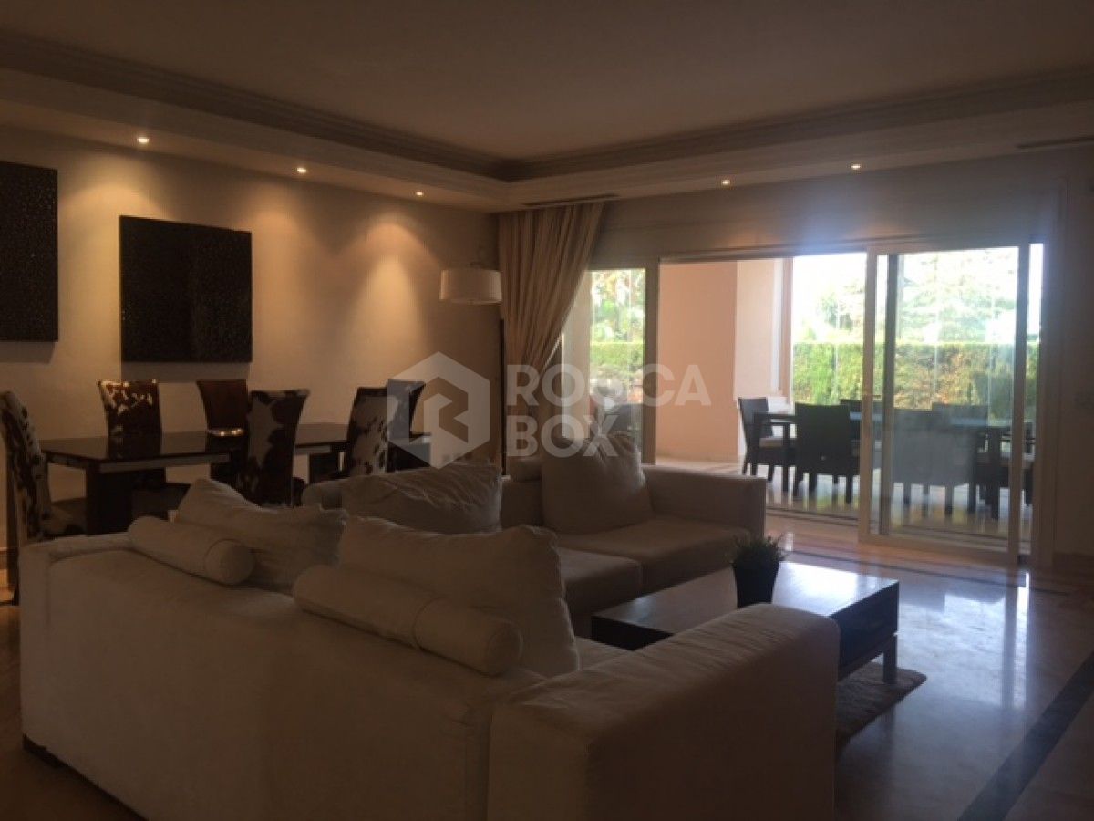 Super Large apartment for sale in Lomas de Sierra Blanca in Golden Mile