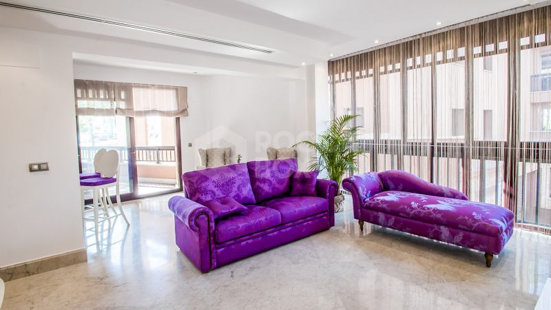 Outstanding Apartment in the residential complex of Casablanca Beach in San Pedro de Alcántara, Marbella