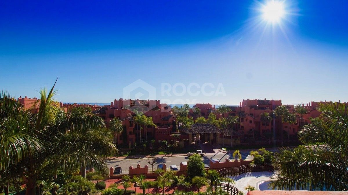 Spacious 3 bedroom apartment in Marbella for sale