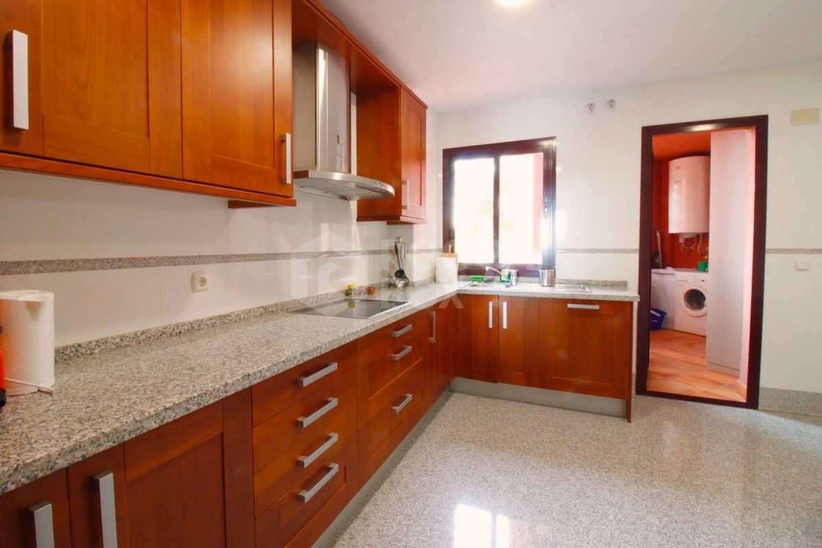 Spacious 3 bedroom apartment in Marbella for sale