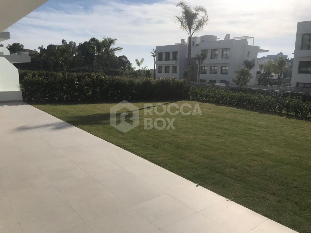 3 bed luxury apartment in cataleya the New Golden Mile