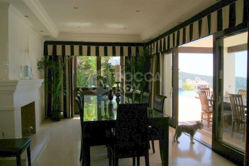 La Quinta, amazing 7 bedroom Villa For sale
